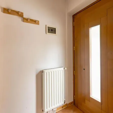 Dolomiti Skyview Duplex With Private Park -20' Cortina * Borca di Cadore