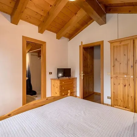 Dolomiti Skyview Duplex With Private Park -20' Cortina